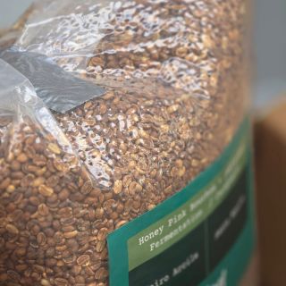 Máme záľubu v takýchto ovocných bombách, niekto koferment nemá rád a niekto ho zbožňuje.... Každopádne sú to ovocné...